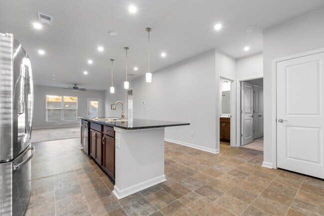 Photo - Beautiful 3 bed/2 bath Home in Griffin in Senior Community!