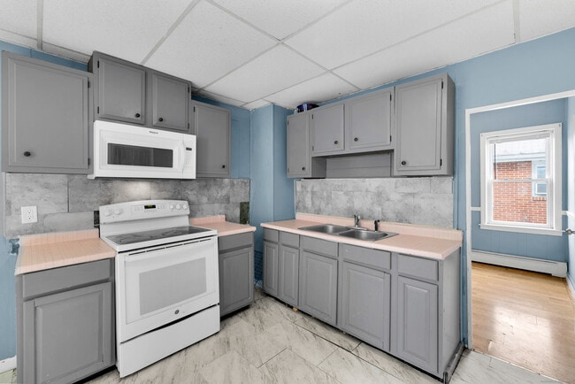 Photo - 223 Lawlor St Unit 1