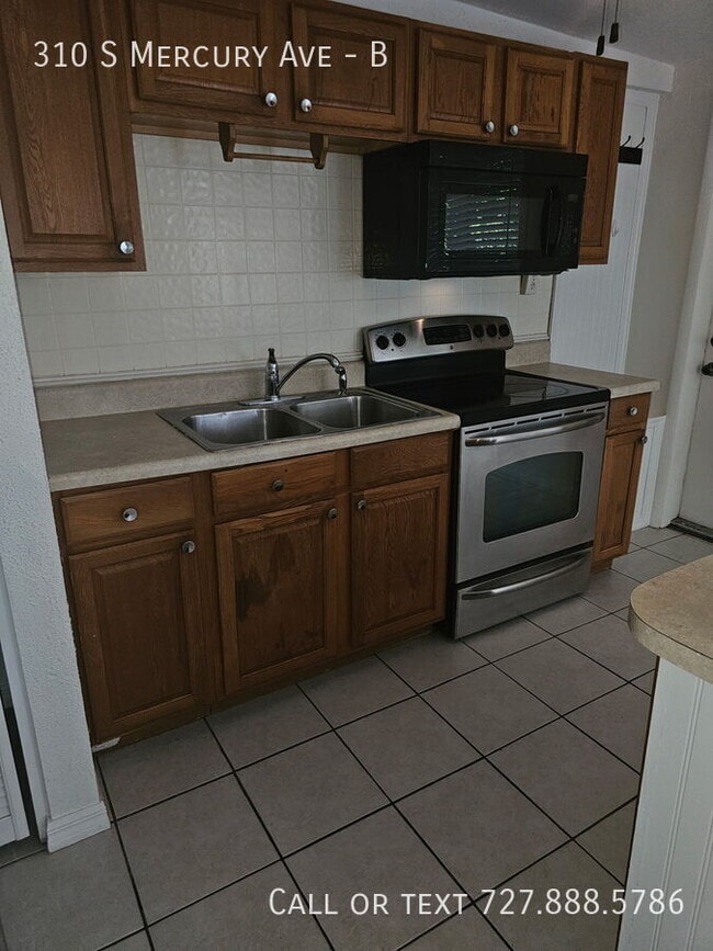 Photo - 310 S Mercury Ave Unit B