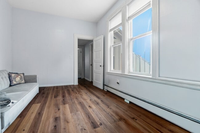 Photo - 630 Centre St Unit 1F