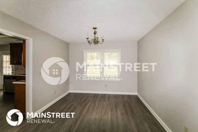 Photo - 608 Hunters Cove Ln