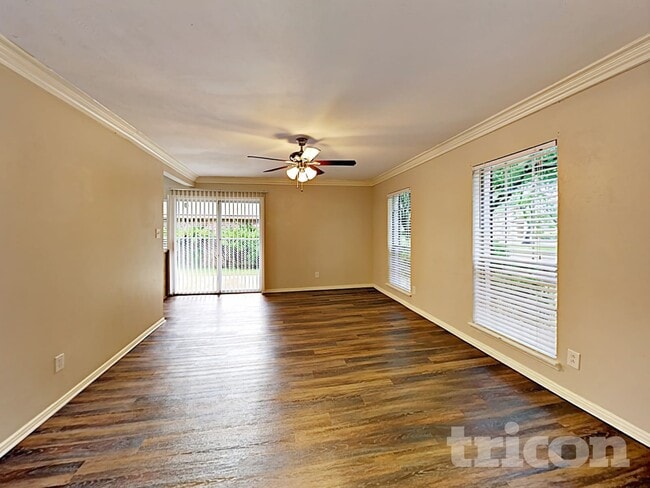 Photo - 2725 Branch Oaks Dr