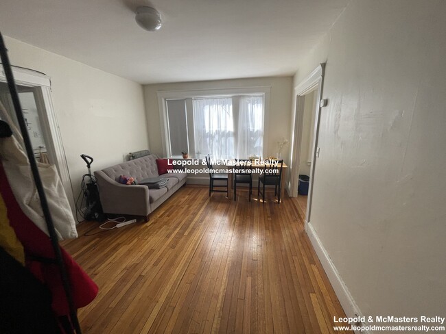 Building Photo - 100 Washington St Rental