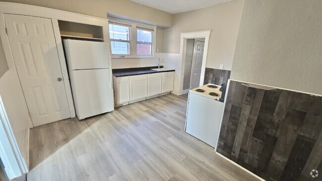 Building Photo - 5914 Lalite Ave Rental