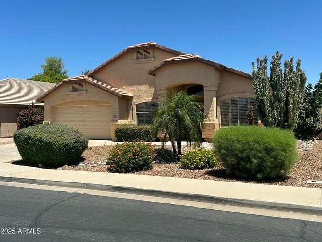 Photo - 2092 E Smoke Tree Rd Casa