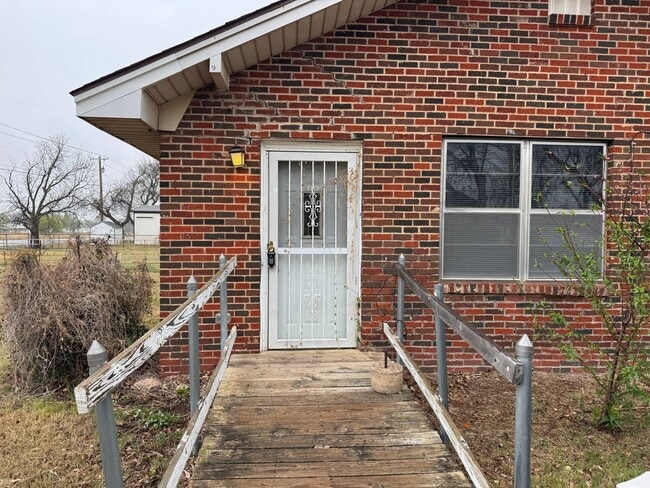 Photo - 5 Bed 2 Bath Home w/ 6.14 Acres In Iowa Park ISD.