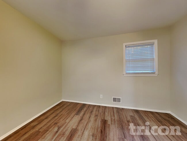 Photo - 2010 Flintwood Dr