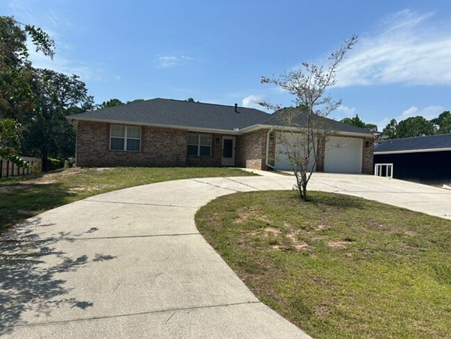Photo - 1759 Fuller Dr