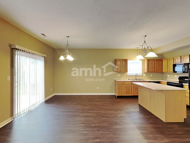 Photo - 657 Blue Meadow Dr