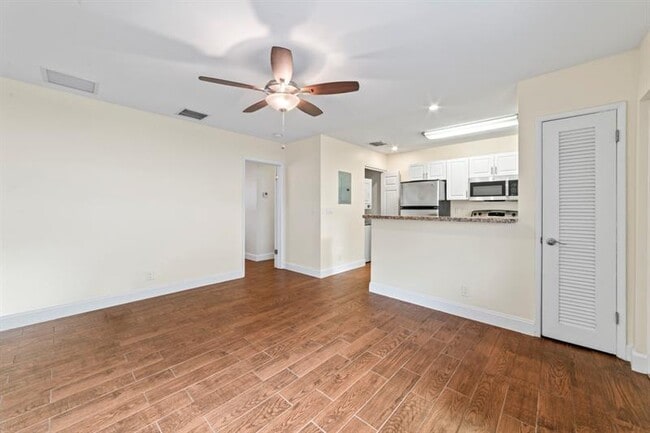 Photo - 404 SE 16th St Unidad 1