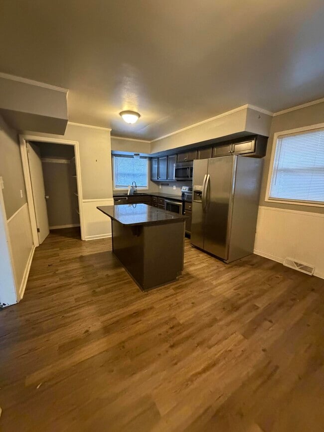 Photo - 2060 Alexandria Dr