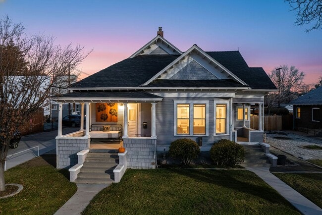 Building Photo - 331 Roberts St Unit 331 Roberts  B