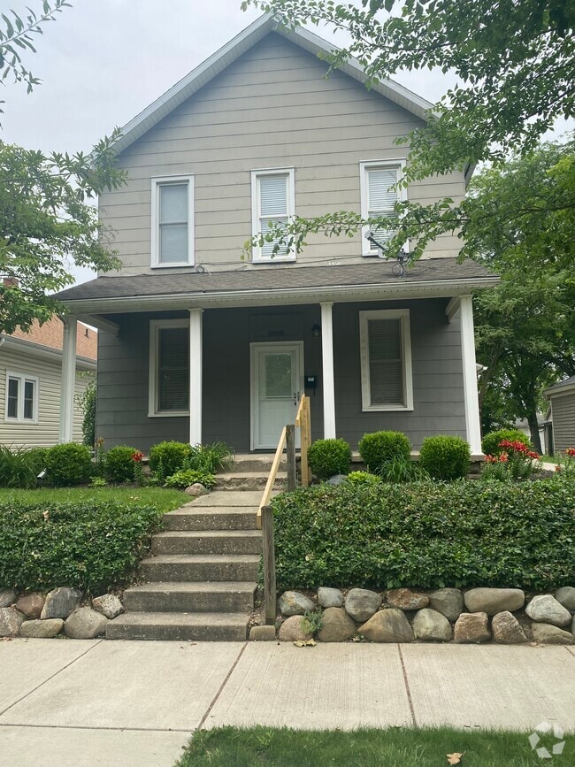 Building Photo - 1808 Thompson St Rental
