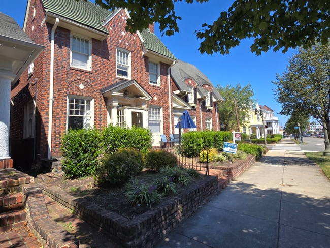 Photo - 714 N Arthur Ashe Blvd Unit A