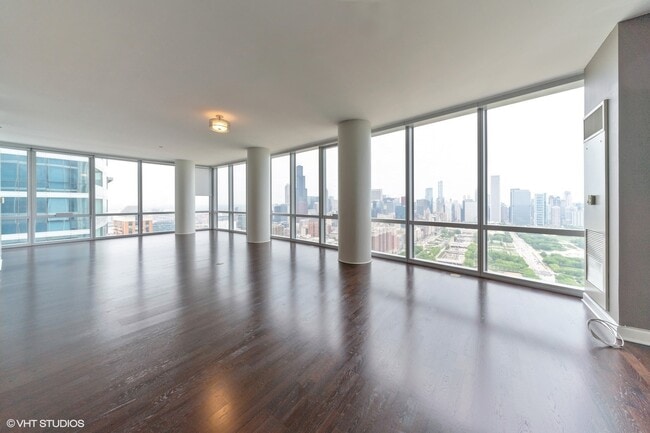 Photo - 1211 S Prairie Ave Unit 4805