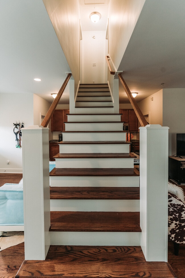 Photo - 902B Shelby Ave