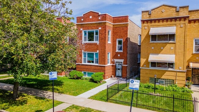 Building Photo - 1837 N Linder Ave Rental
