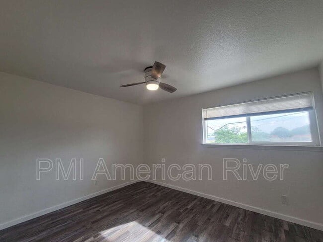 Photo - 7143 Bacchini Ave