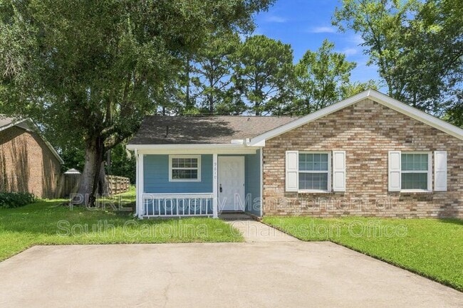 Building Photo - 9610 N Cardinal Dr