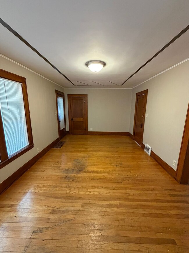 Building Photo - 1722 Coleman Ave Unit 1722 Coleman