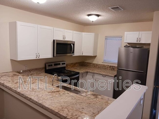 Photo - 1674 Eagles Pl