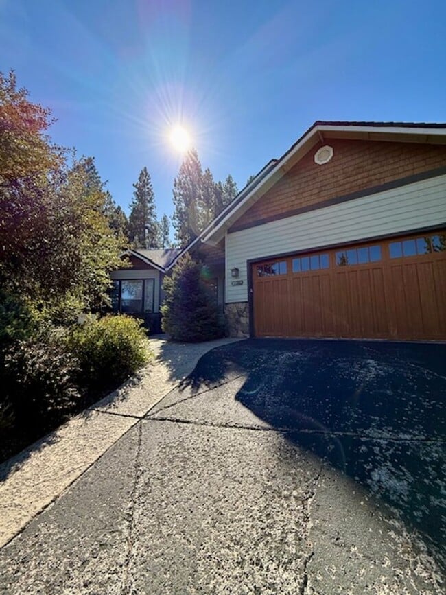 Photo - Charming Single-Level 3 BR Retreat in Shev...