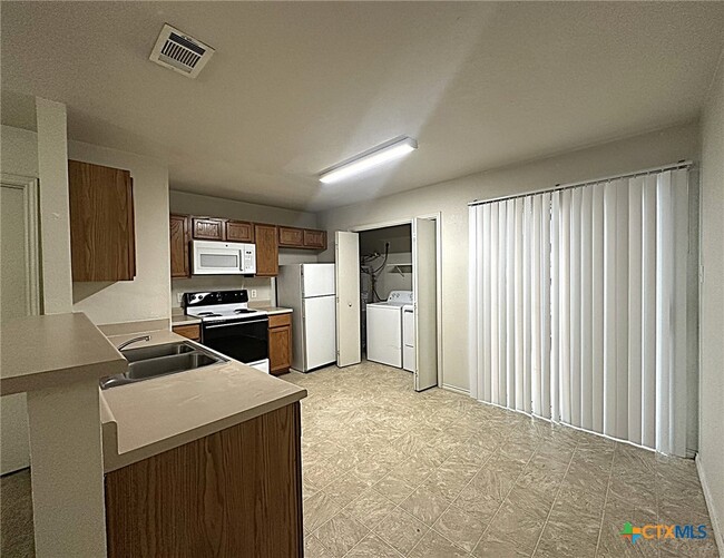 Photo - 313 Creek St Unit C