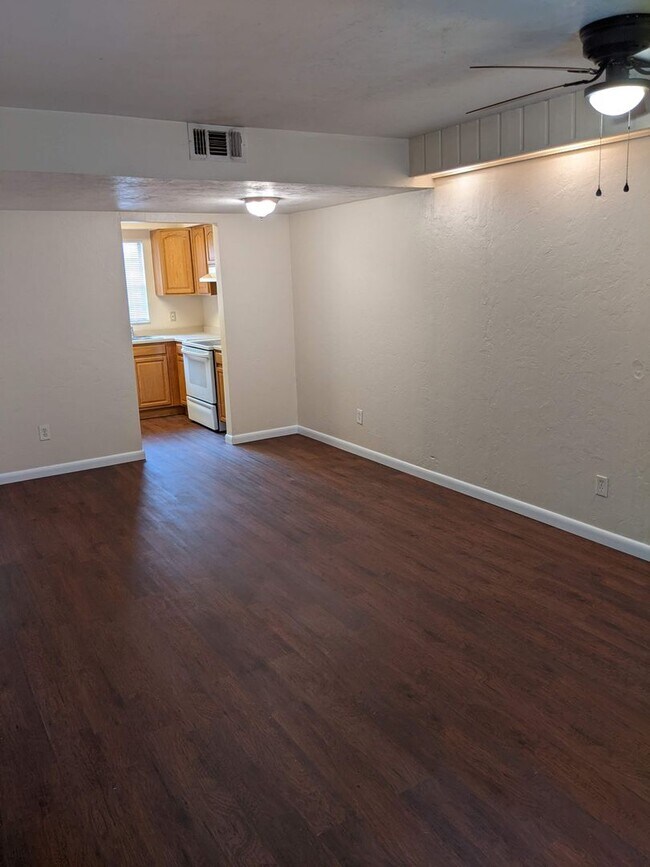 Photo - Mossy Oaks, 4123-3 Unit Mossy Oaks 4123-3