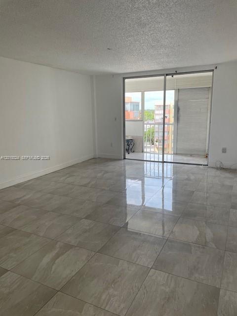 Photo - 16450 Miami Dr Unit 704