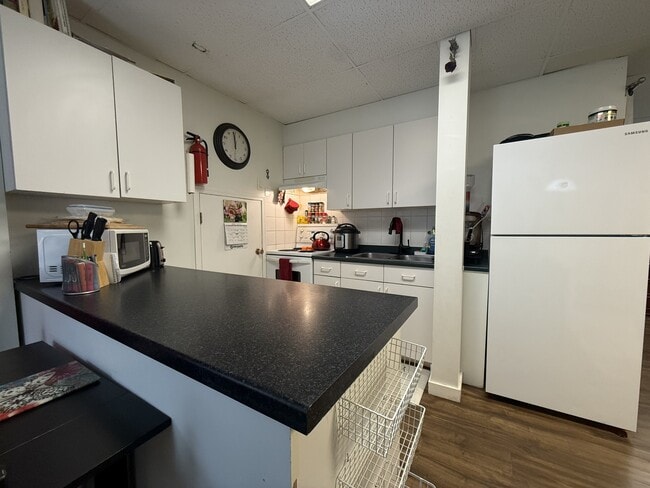 Photo - 384 Blue Mountain St Unit 2bd Down