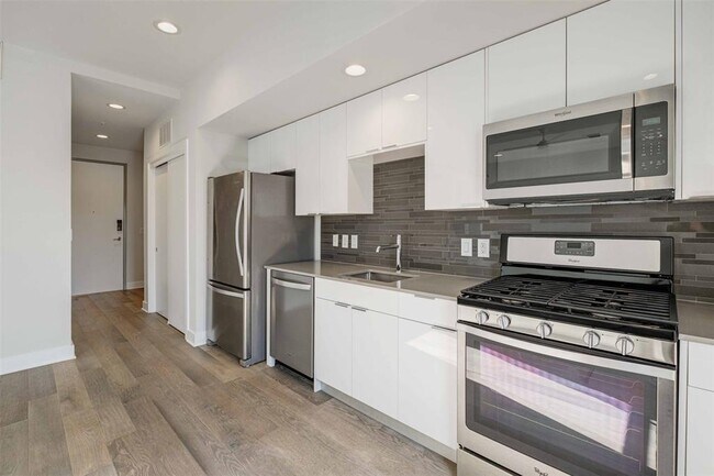 1800 E 4th St Unit 205