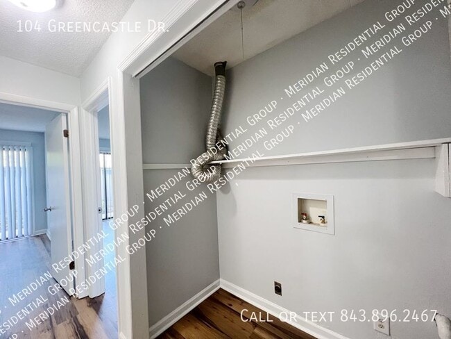 Photo - 104 Green Castle Dr