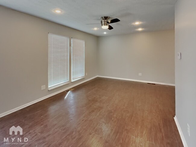 Photo - 1349 Westshire Rd