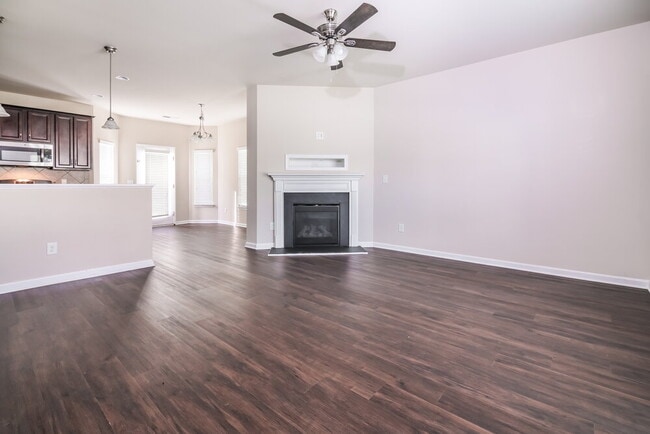 280 Lakemont Dr