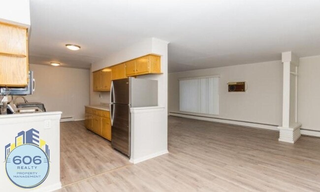 Photo - 5565 W 95th St Unit 2R