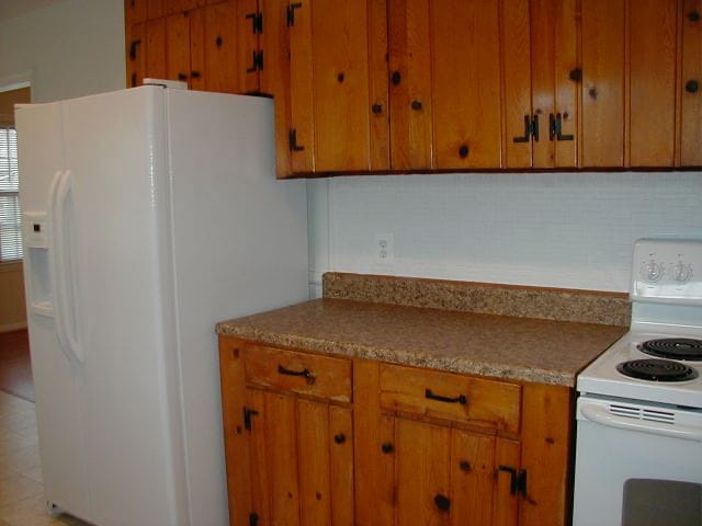 Photo - 307 Irene Way