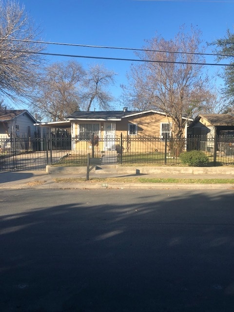 Newly renovated home - 315 Vickers Ave
