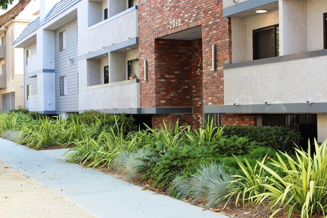 Photo - 2350 S Bentley Ave Unit 13