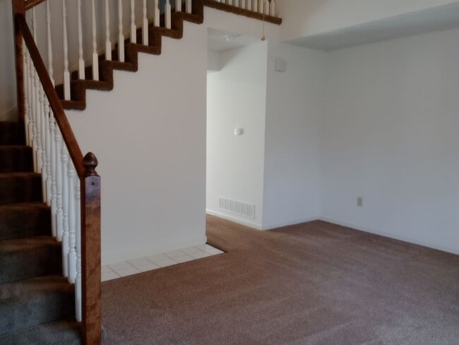 Photo - 210-210 Nikki Way Unit 208 Nikki Way