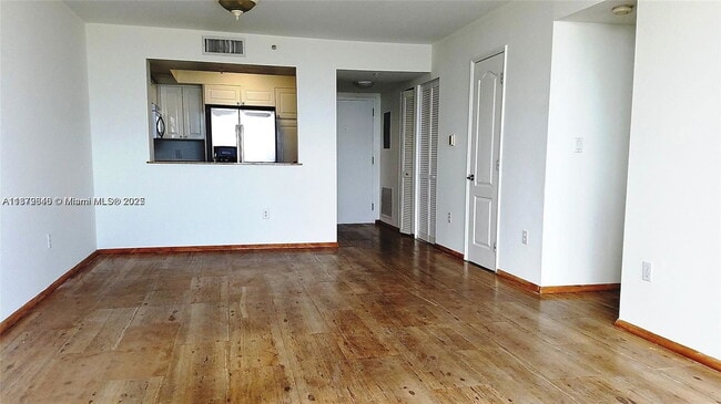Building Photo - 1800 Sunset Harbour Dr Rental