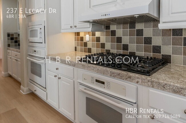 Photo - 237 E Legacy Dr