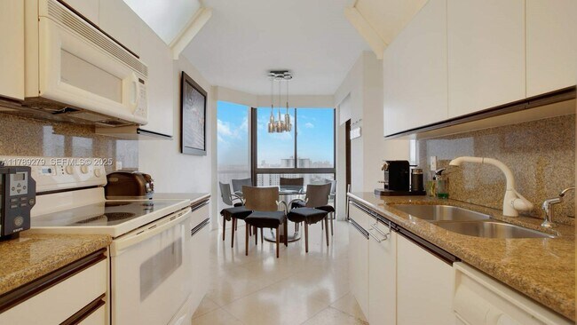 Photo - 1000 W Island Blvd Unit 2409