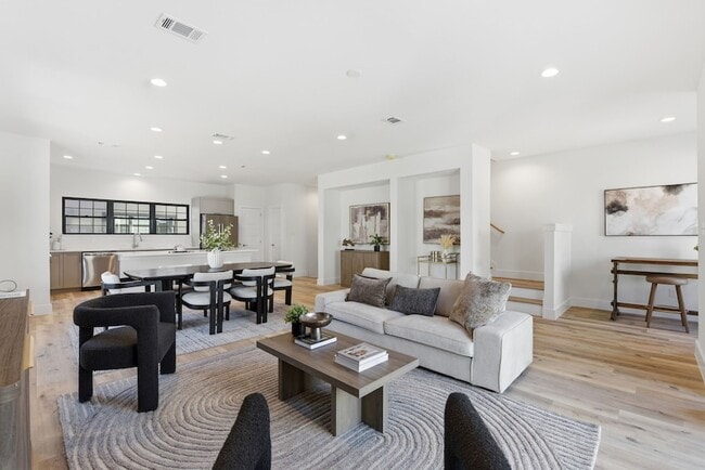 Photo - 11929 N Hoa Sen Cir