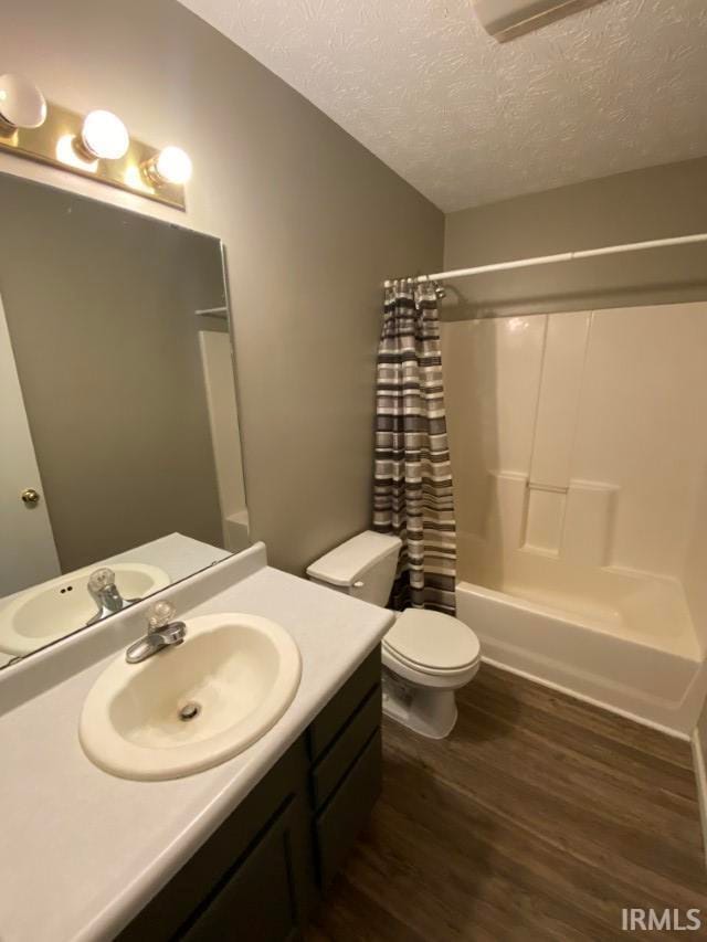 Photo - 1128 W Hornbeam Cir