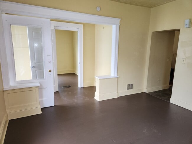 Building Photo - 11 Renwood St Unit Dn