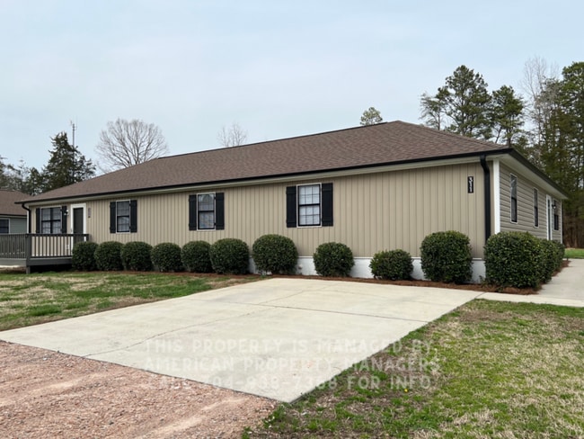 Building Photo - 311 Rustic Rd Rental