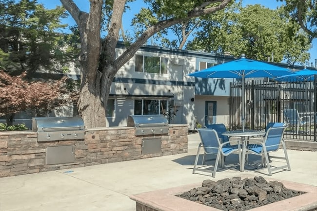 Photo - Academy Lane Apartment Homes