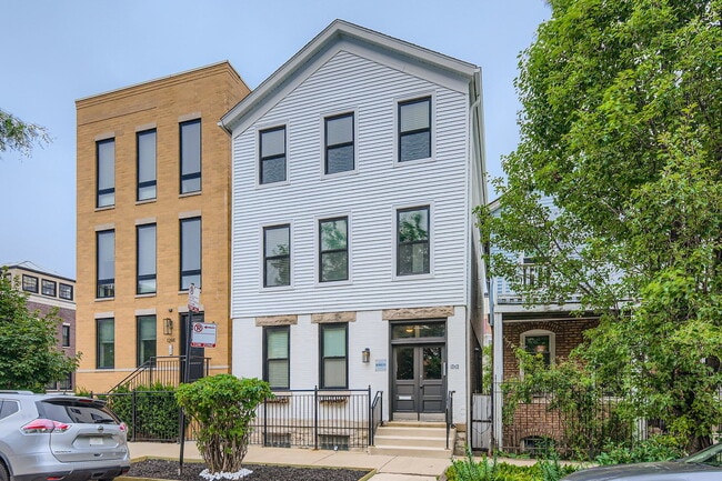 Building Photo - 1242 W Huron St Unit 1 Rental