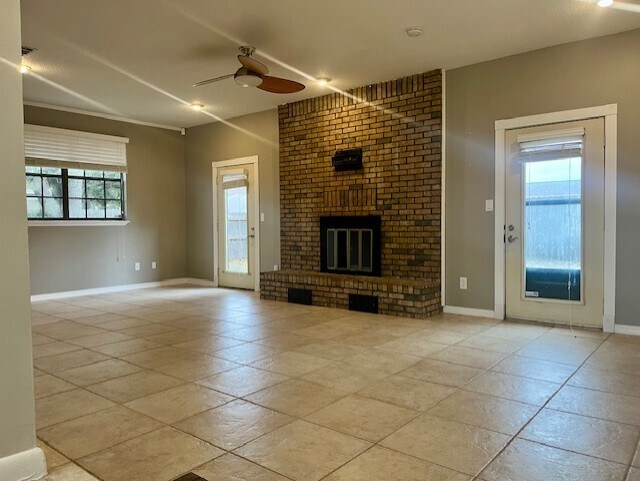 Photo - 708 Ave Du Fontaine Bleau