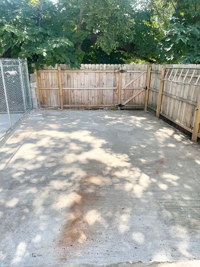 Photo - 3942 Wallace St